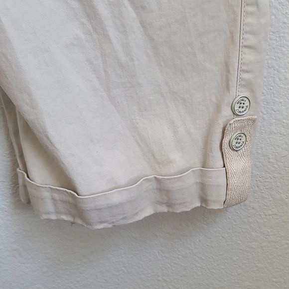 PLUS SIZE GLORIA VANDERBILT CAPRI PANTS - Picture 4 of 10